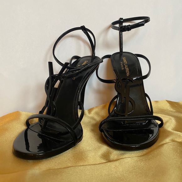 💸 SOLD 💸 YSL Cassandra Strappy Heel Sandal Pumps - Picture 3 of 11
